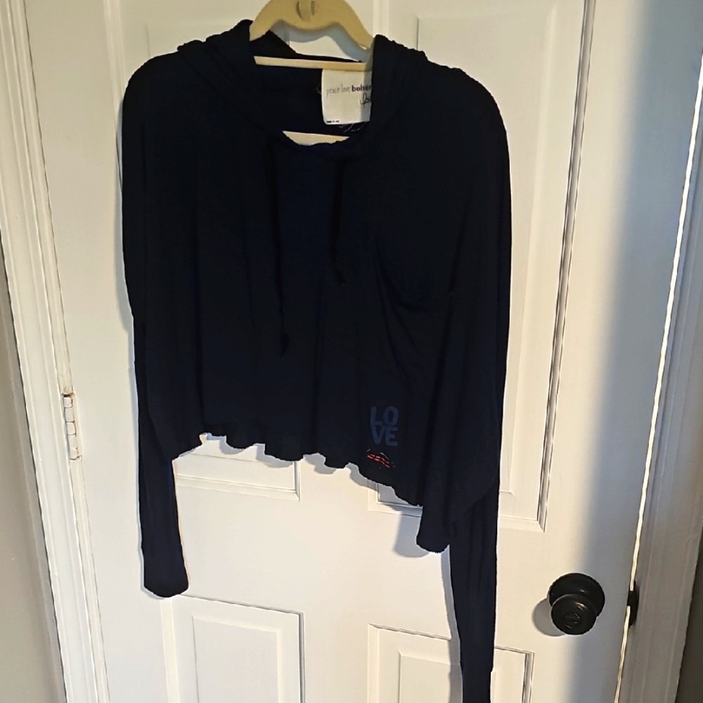 PEACE LOVE WORLD Navy Blue Cropped Hoodie with Love Graphic